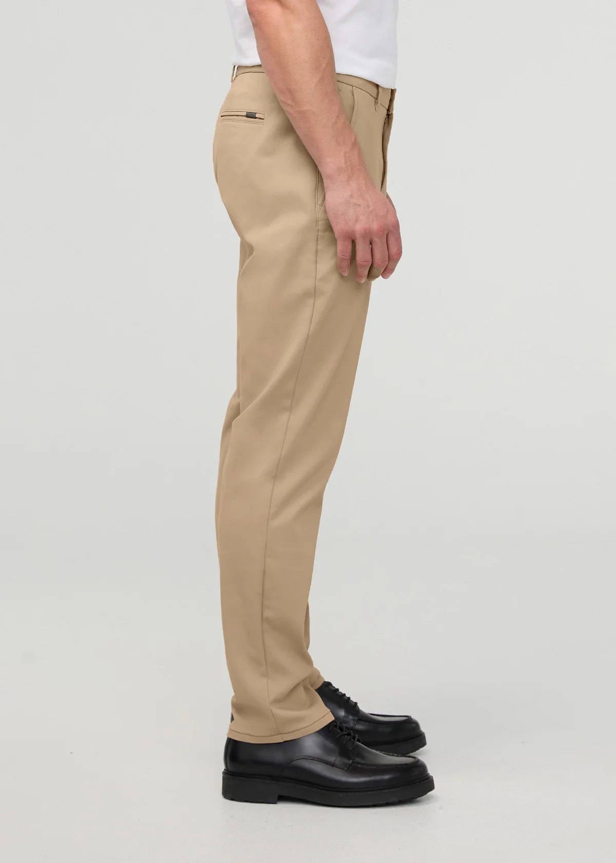 NuStretch Relaxed Taper Trouser - Desert Khaki - Image 3