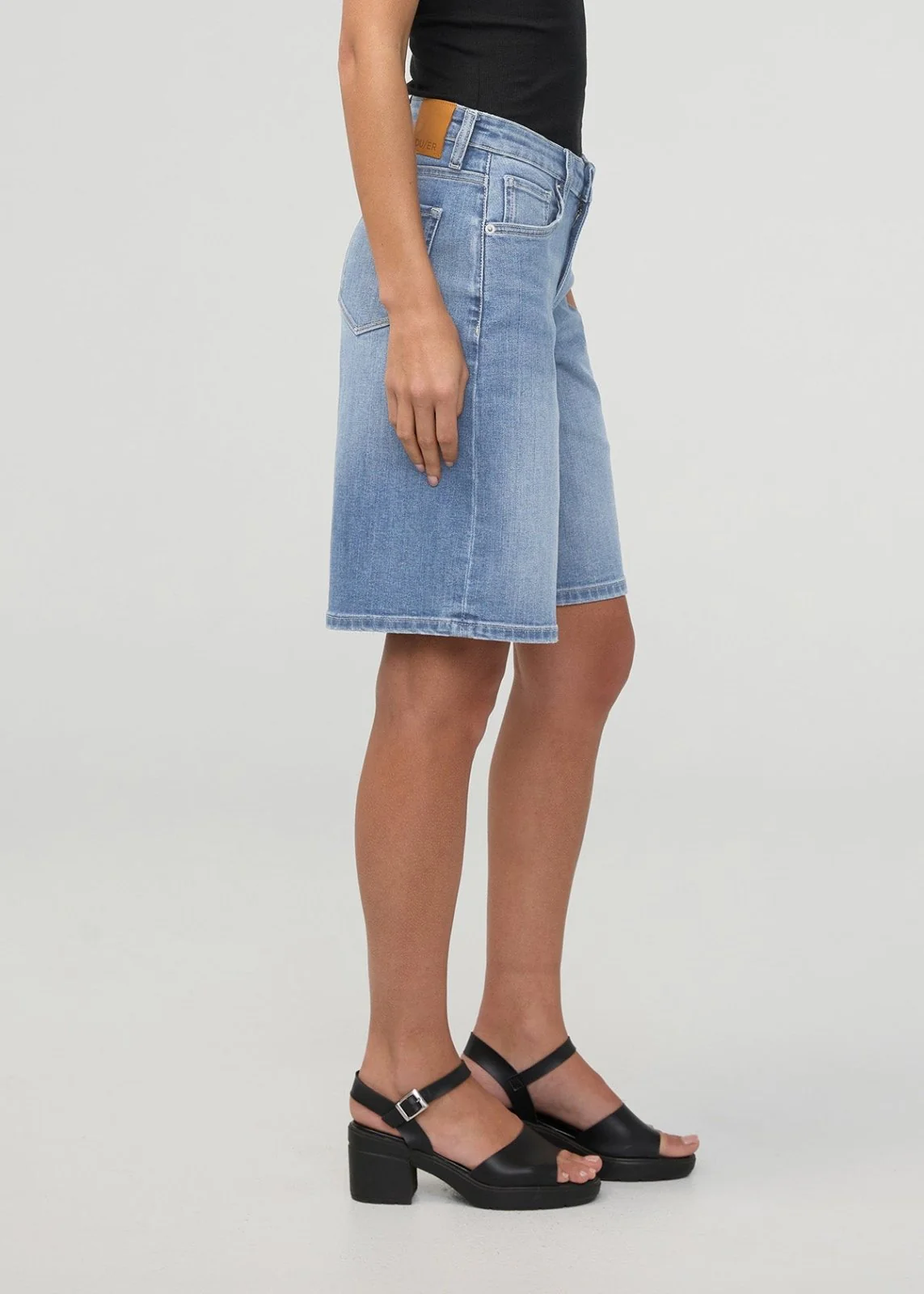 Performance Denim+ Mid Rise Loose Short - Vintage Seaside - Image 3